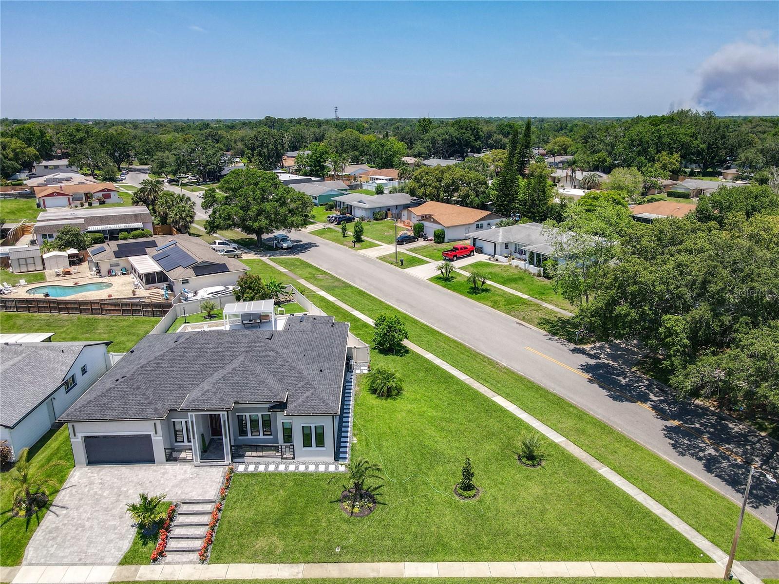 Image 58 of 59 For 601 Green Briar Boulevard