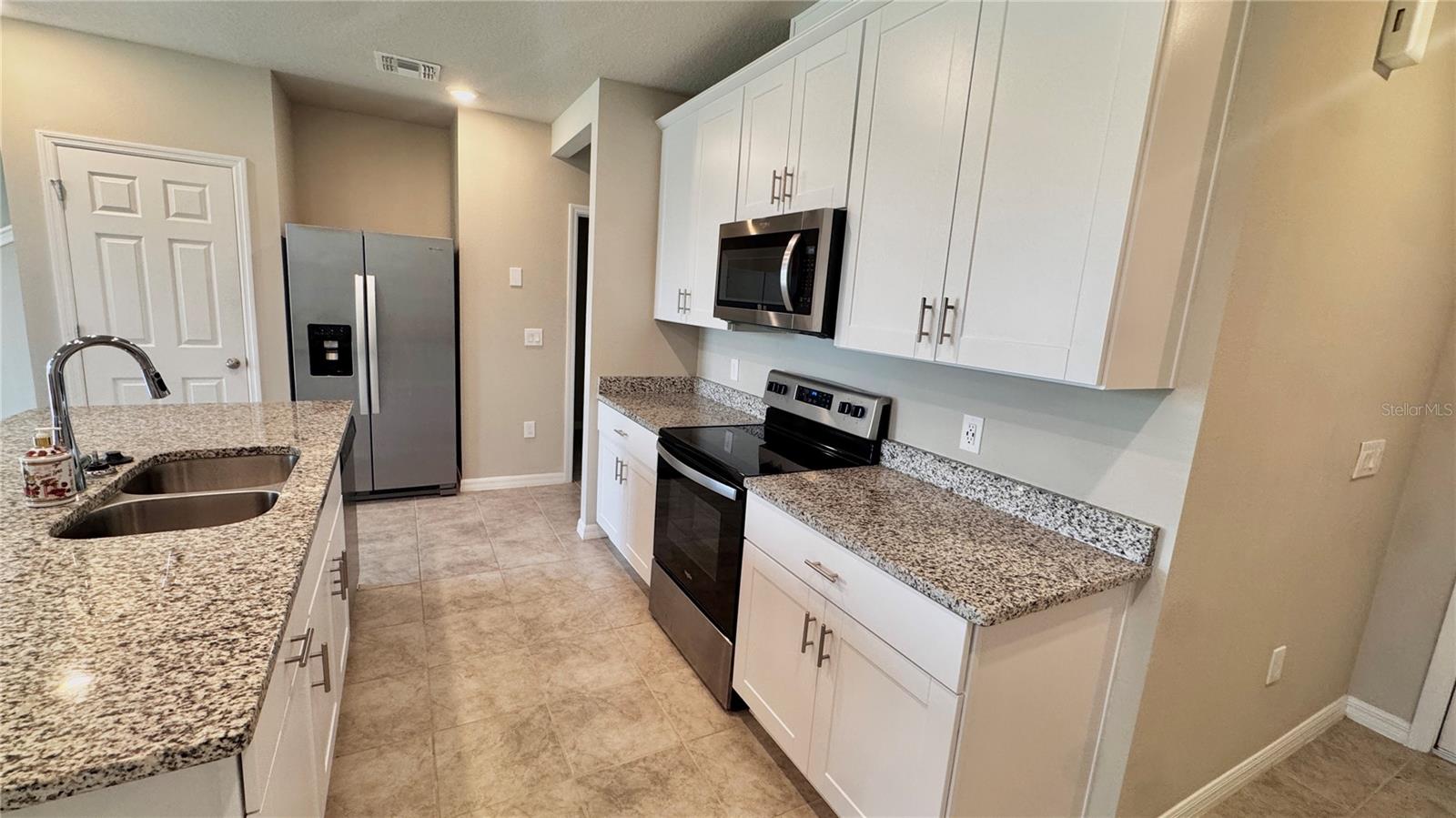 Image 4 of 38 For 2450 Sweet Viburnum Way