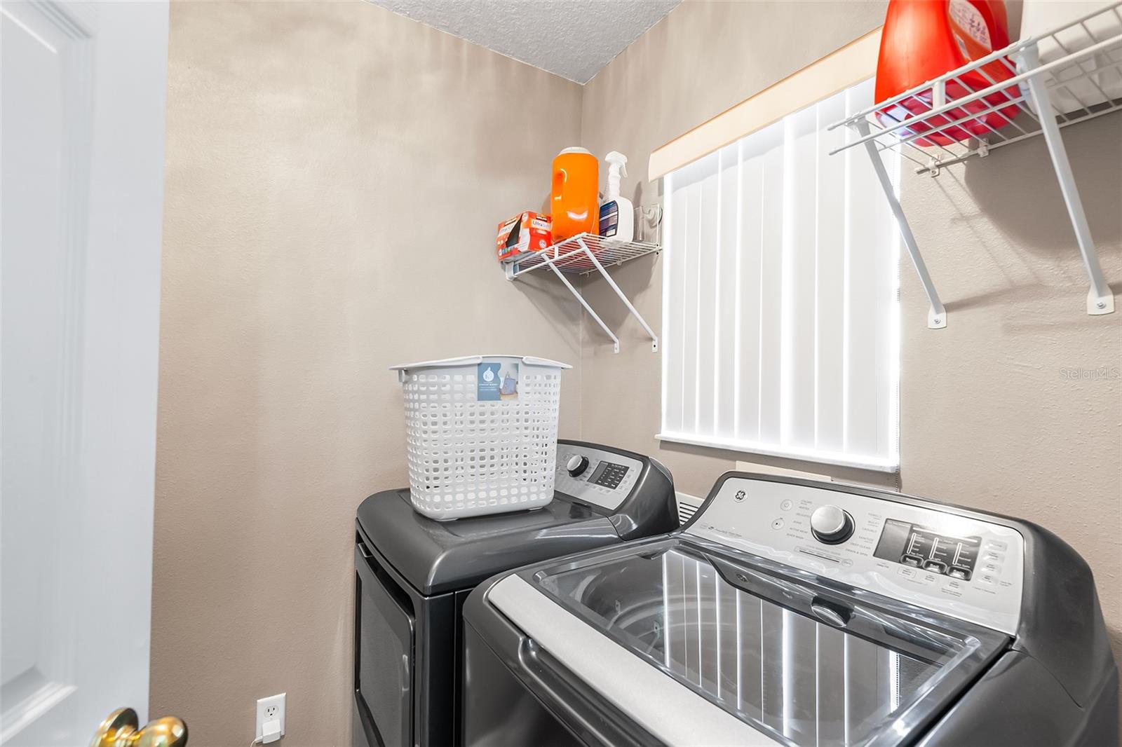 Image 10 of 13 For 10077 Moorshire Circle