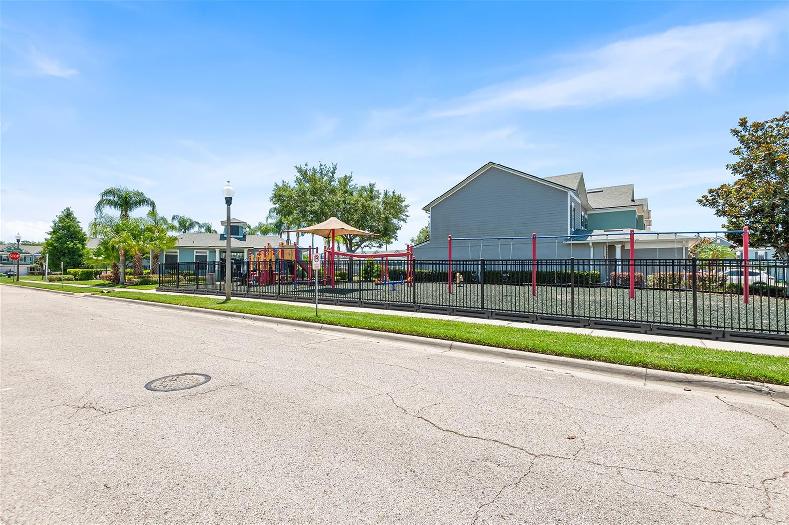 Image 12 of 13 For 10077 Moorshire Circle