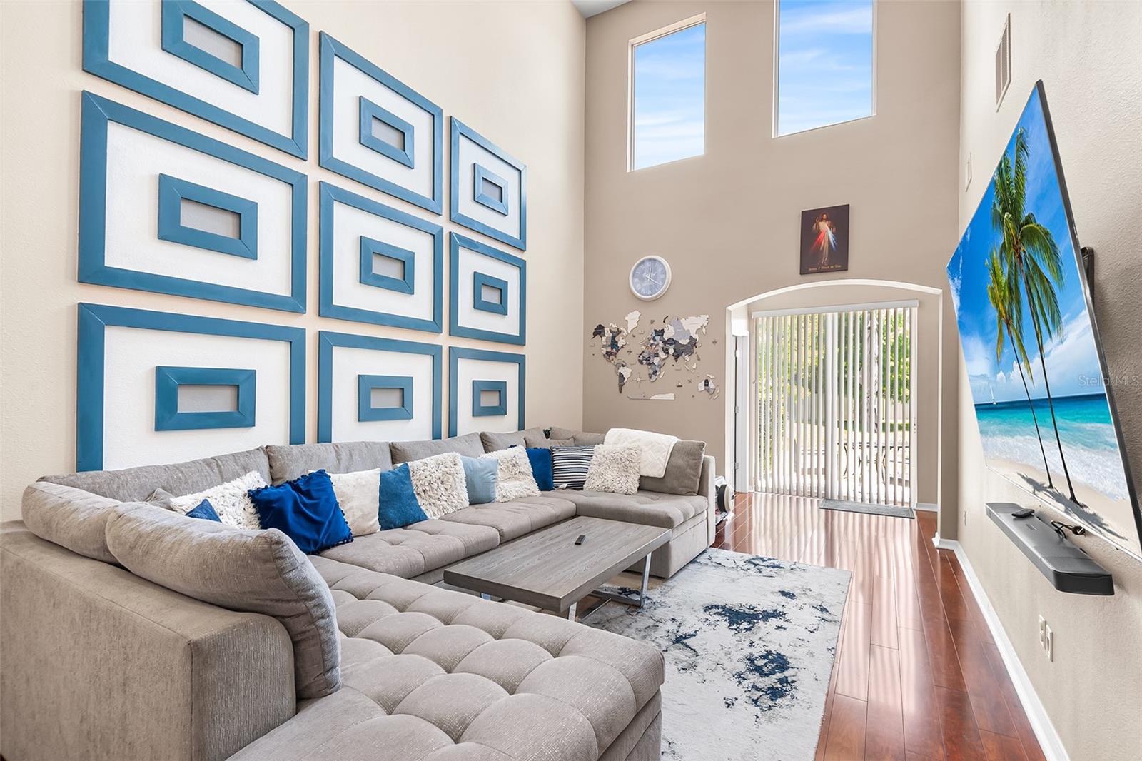 Image 4 of 13 For 10077 Moorshire Circle