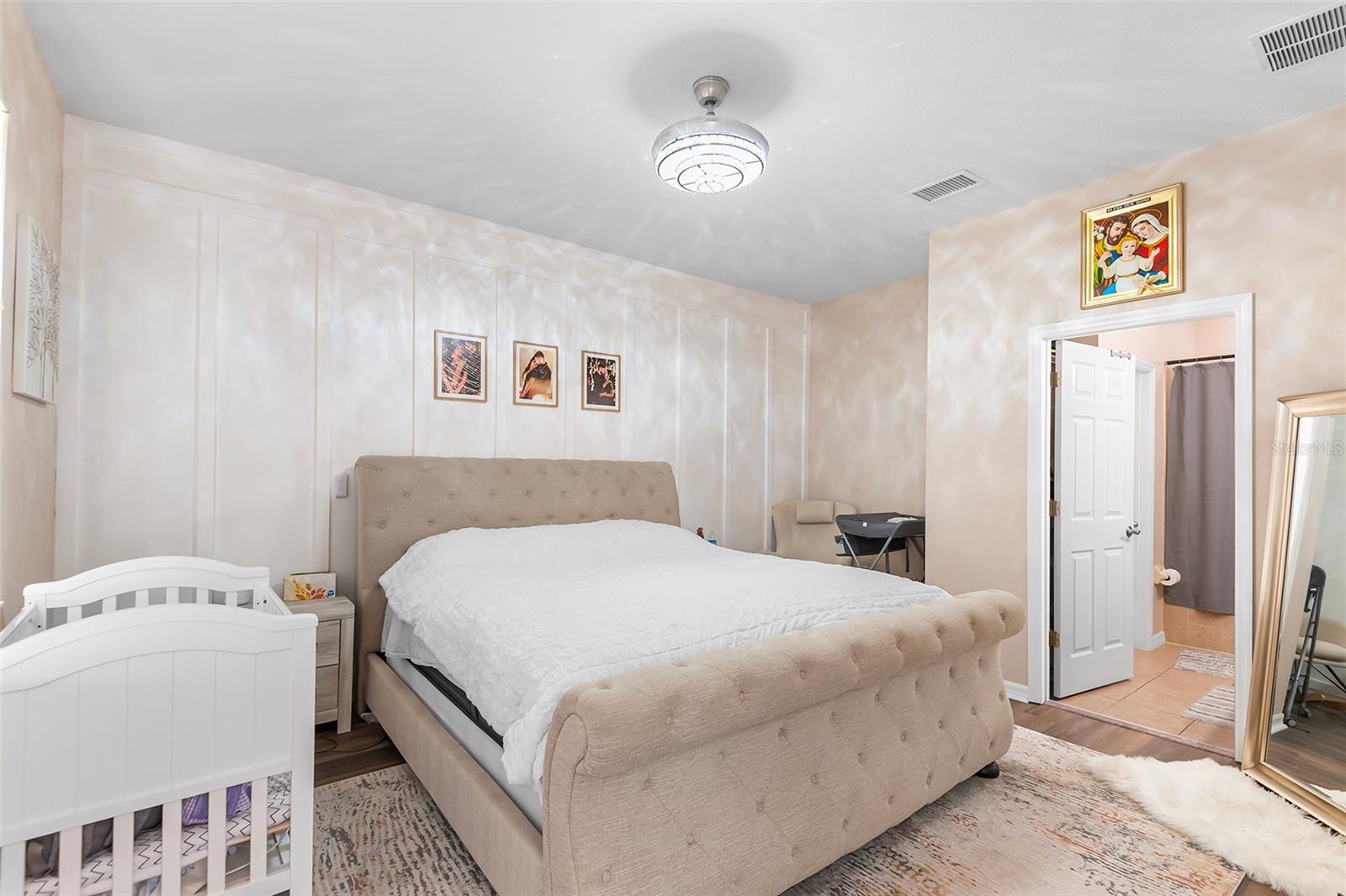 Image 5 of 13 For 10077 Moorshire Circle