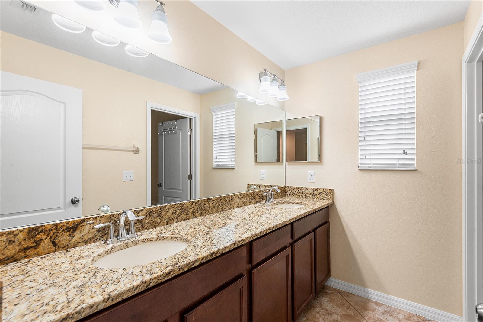 Image 13 of 19 For 14095 Tropical Kingbird Way