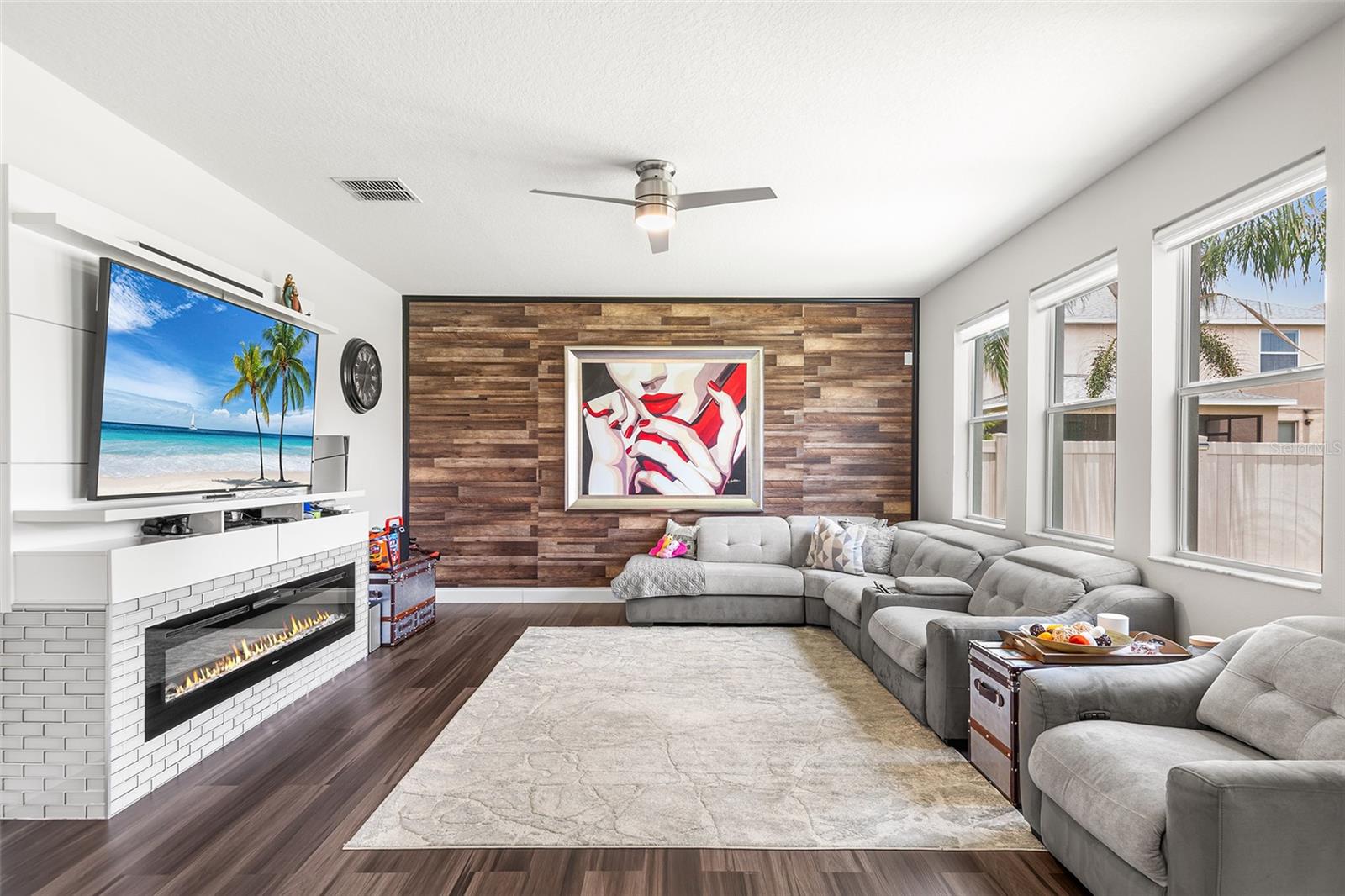 Image 4 of 19 For 14095 Tropical Kingbird Way