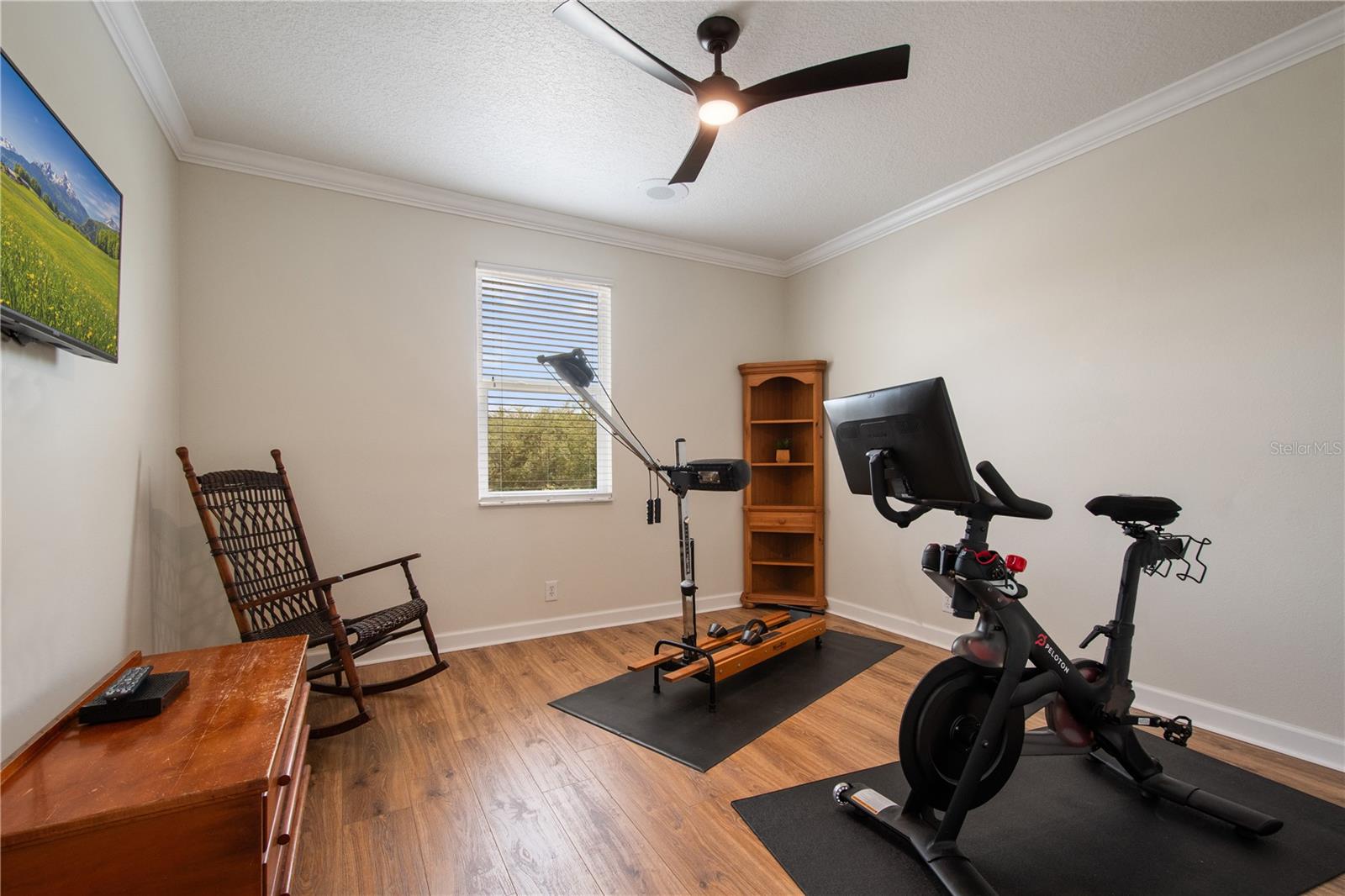 Image 64 of 94 For 402 Lake Victoria Circle