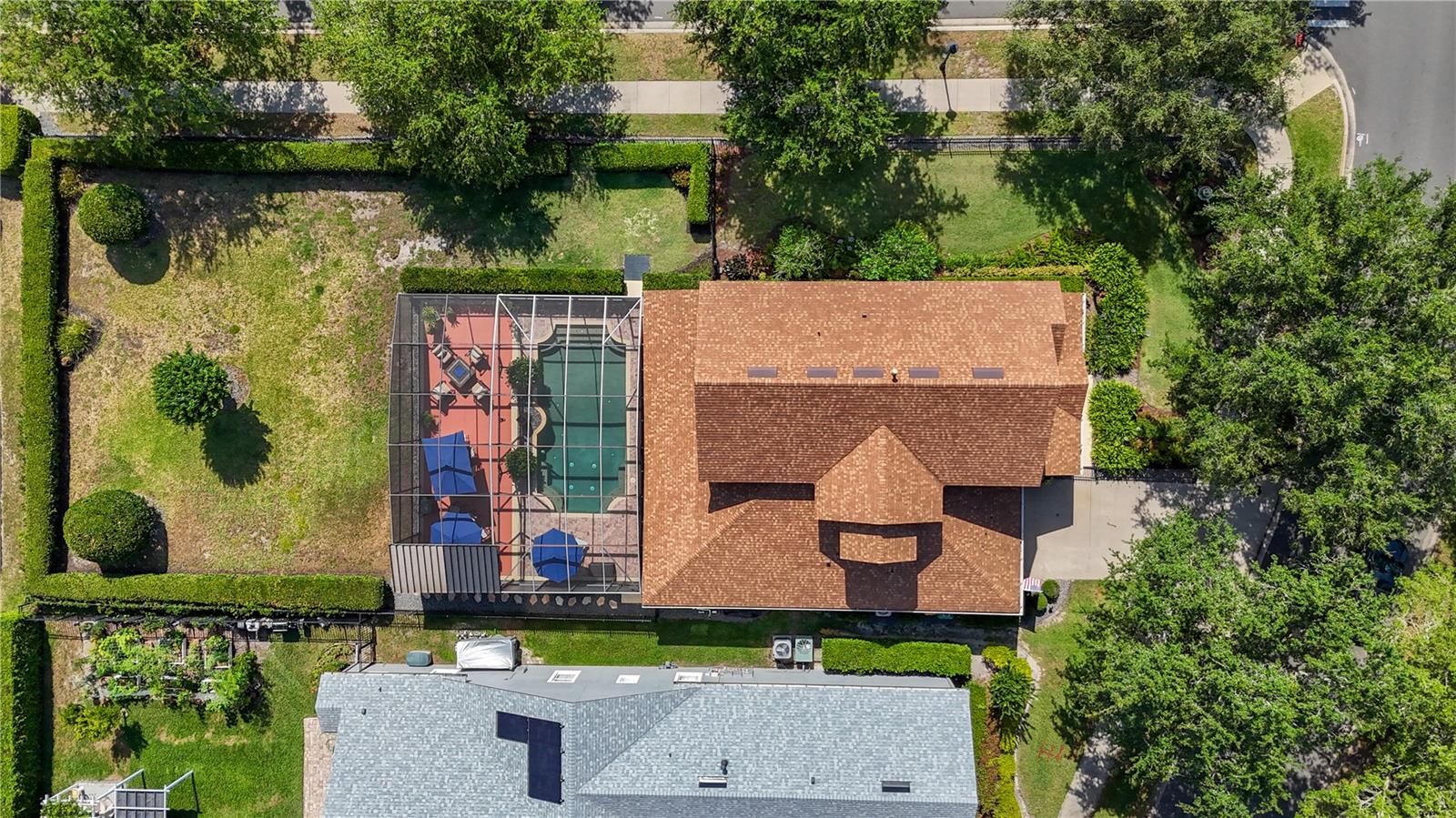 Image 79 of 94 For 402 Lake Victoria Circle