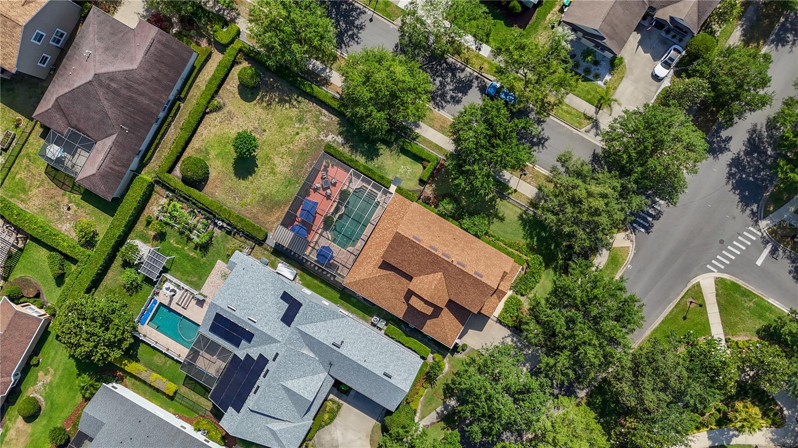 Image 80 of 94 For 402 Lake Victoria Circle