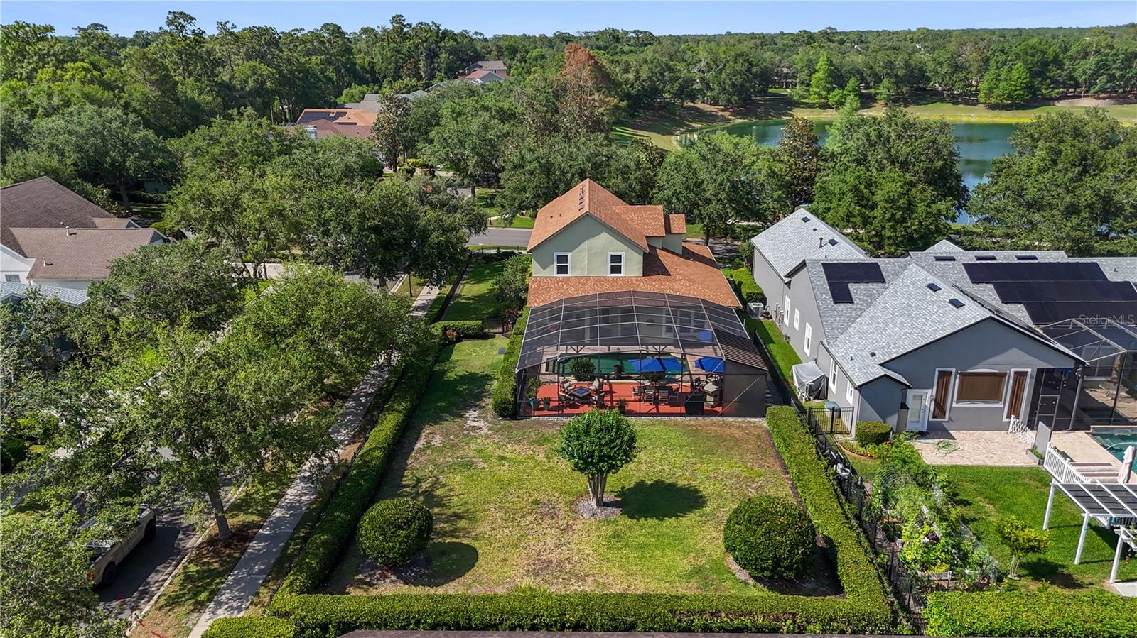 Image 84 of 94 For 402 Lake Victoria Circle