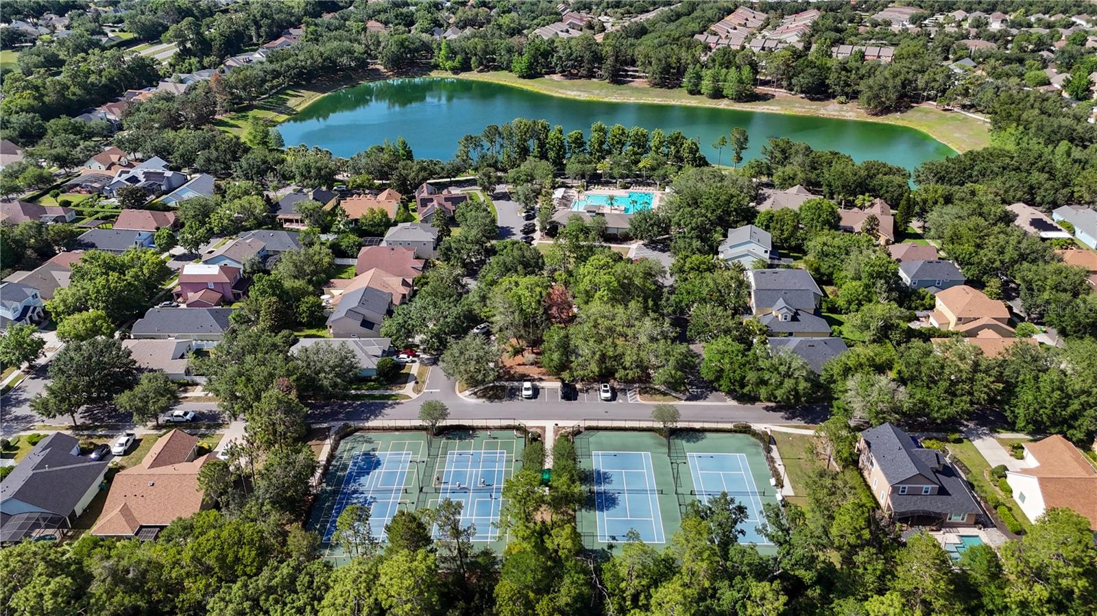 Image 93 of 94 For 402 Lake Victoria Circle