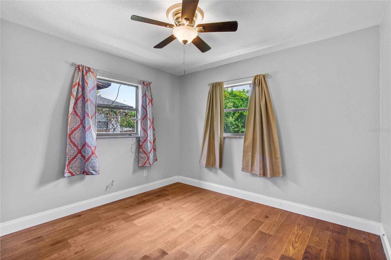 Image 13 of 31 For 245 Amador Circle