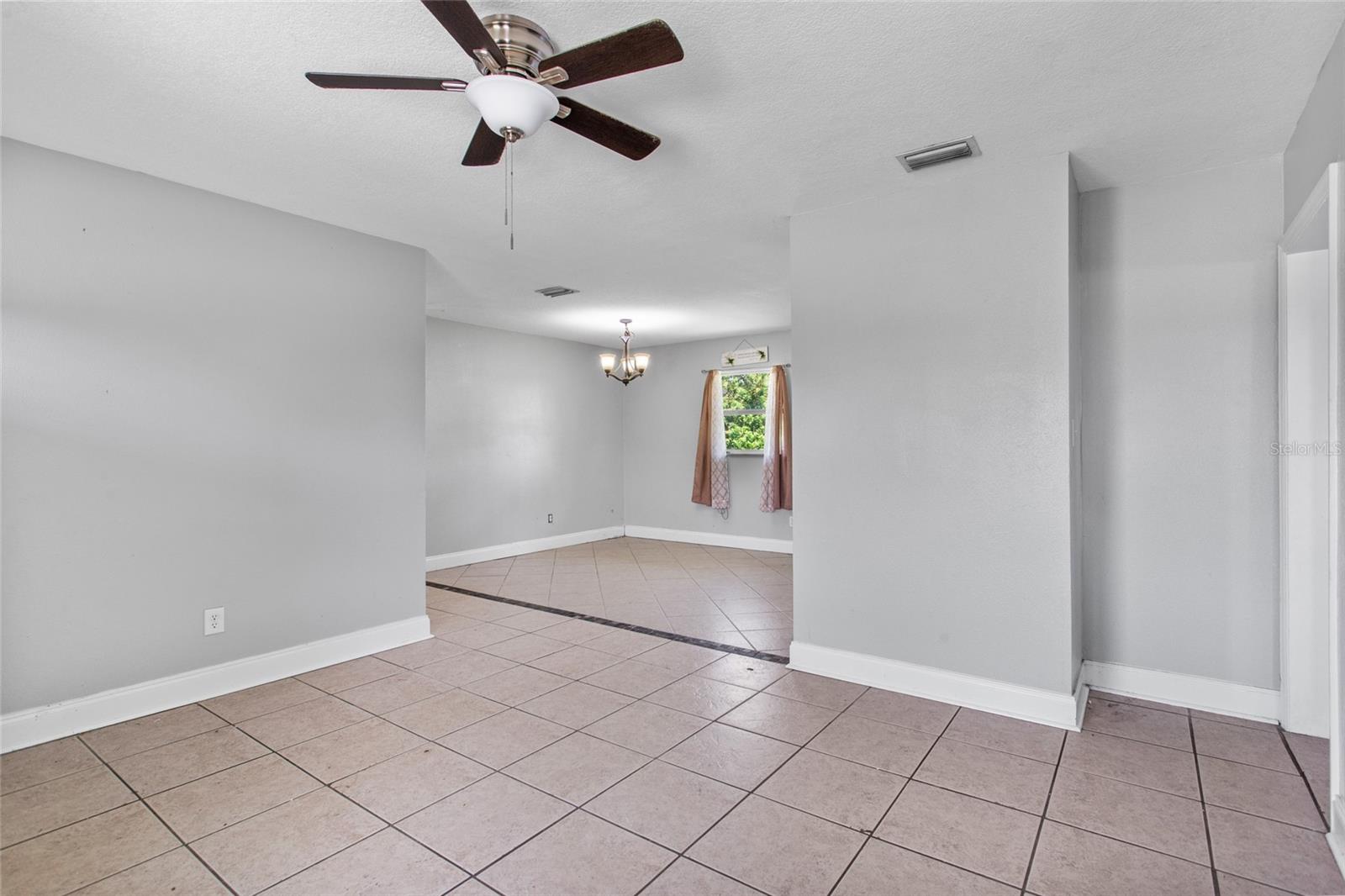 Image 21 of 31 For 245 Amador Circle