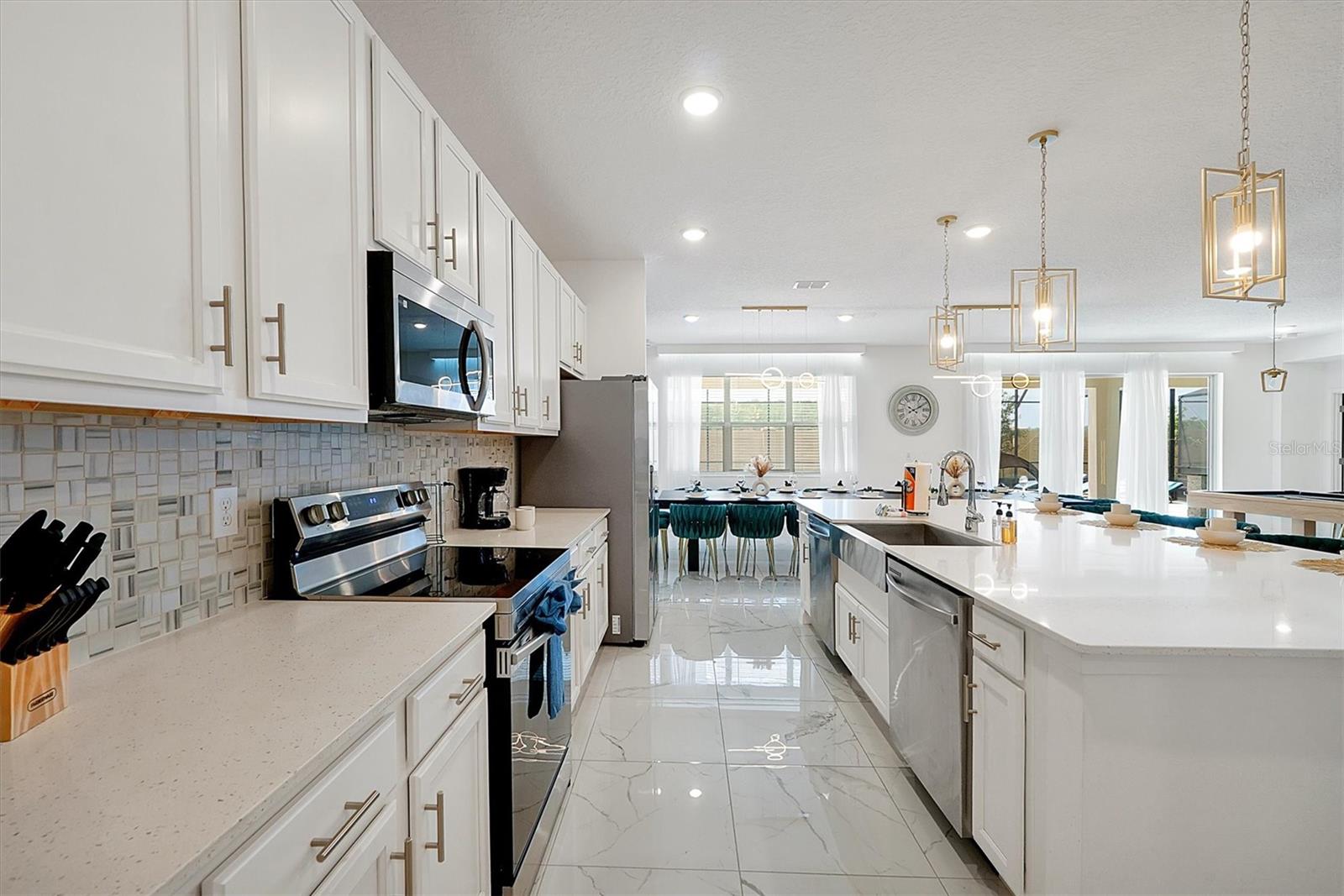 Image 12 of 99 For 3860 Sonoma Boulevard