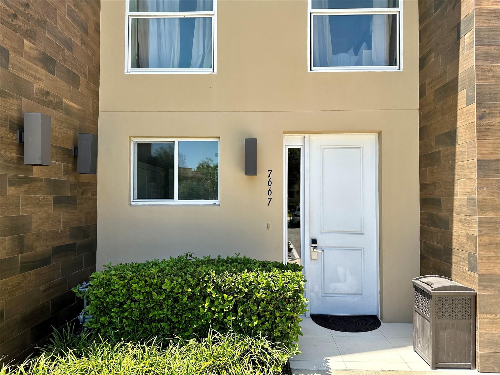 Image 4 of 70 For 7667 Recife Drive