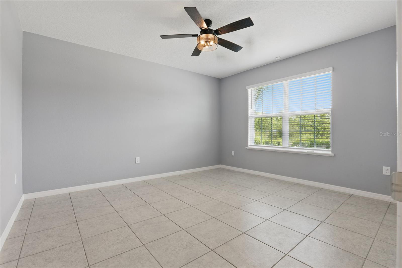 Image 18 of 44 For 15250 Aquarius Way