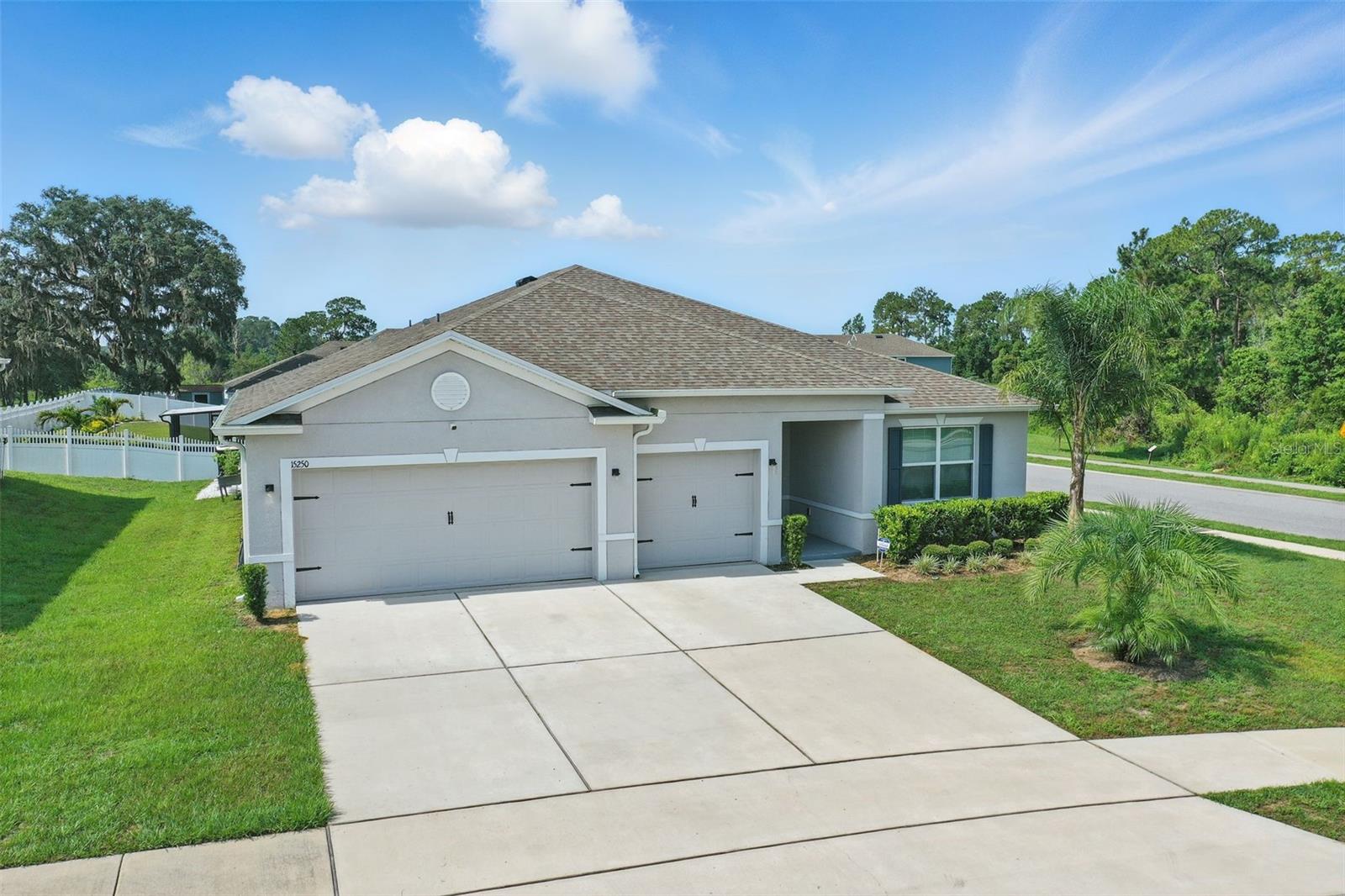 Image 32 of 44 For 15250 Aquarius Way