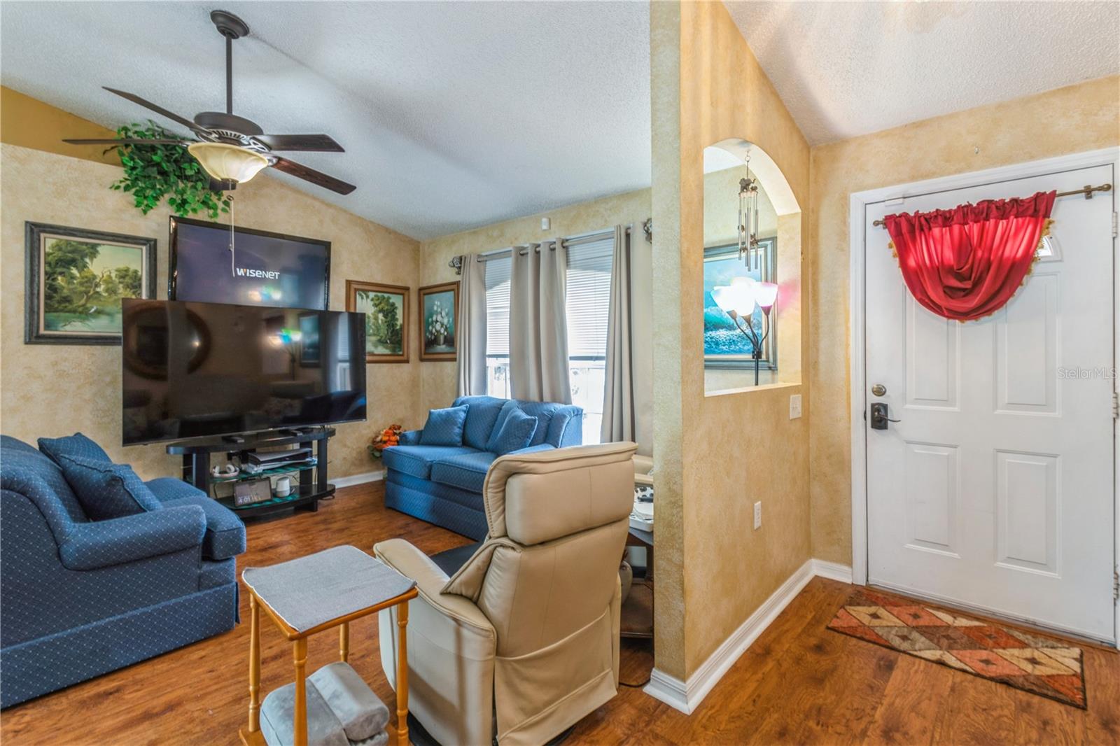 Image 12 of 31 For 1395 Deland Avenue