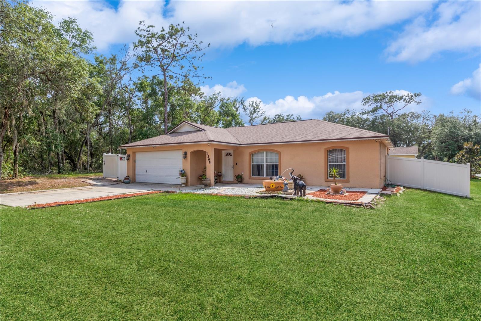 Image 4 of 31 For 1395 Deland Avenue