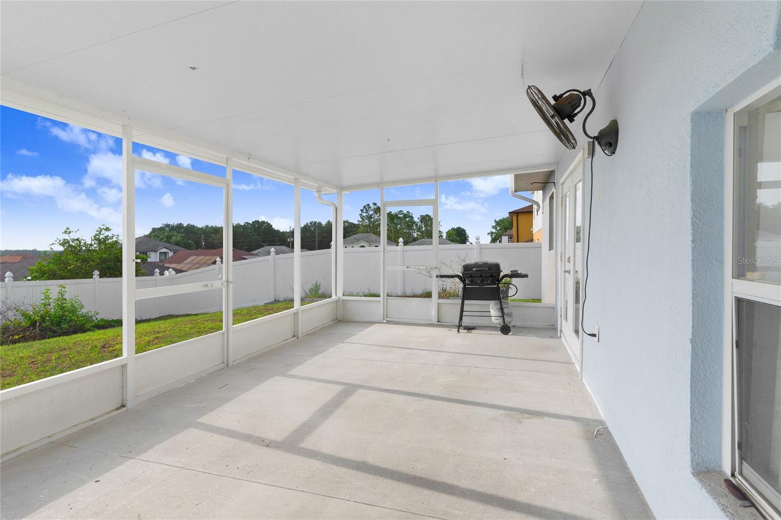 Image 13 of 15 For 125 Vervain Avenue