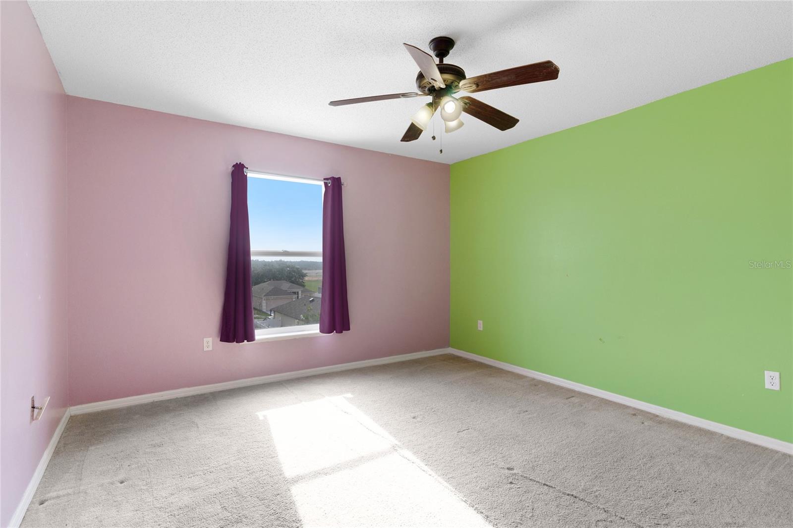 Image 7 of 15 For 125 Vervain Avenue