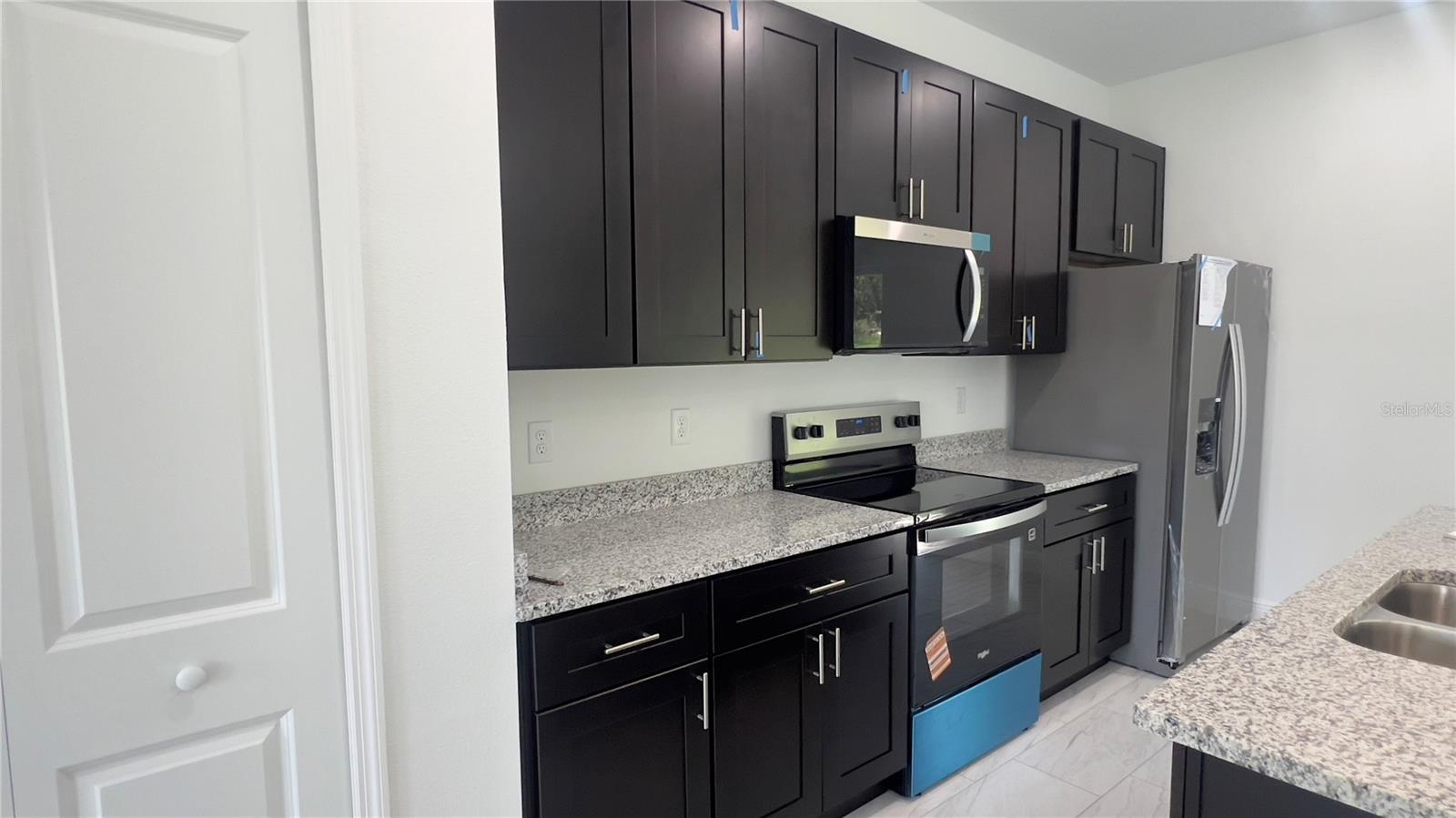 Listing photo id 16 for 3315 Montgomery Lane