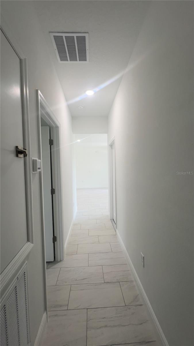 Listing photo id 26 for 3315 Montgomery Lane