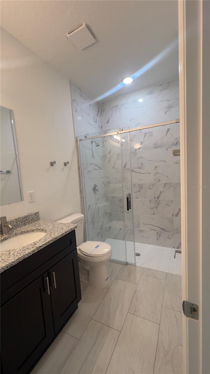 Listing photo id 33 for 3315 Montgomery Lane