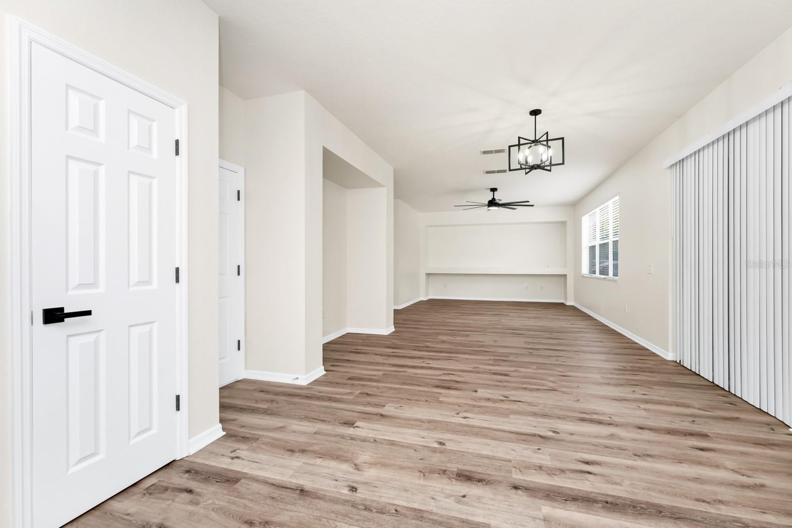 Image 13 of 50 For 309 Black Springs Lane