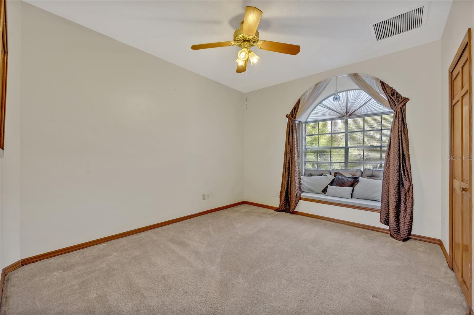 Image 18 of 40 For 595 Seminole Woods Boulevard