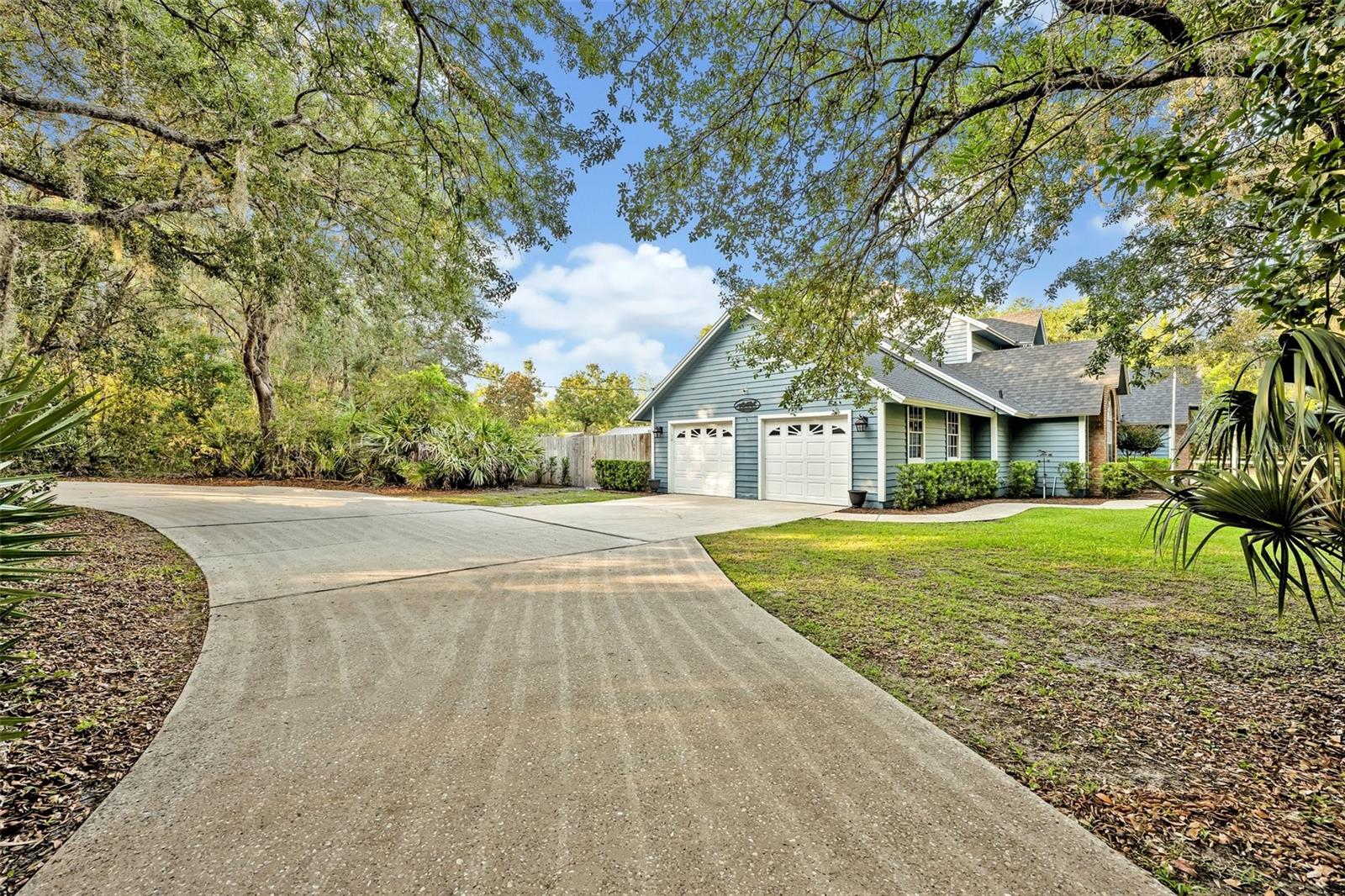 Image 35 of 40 For 595 Seminole Woods Boulevard