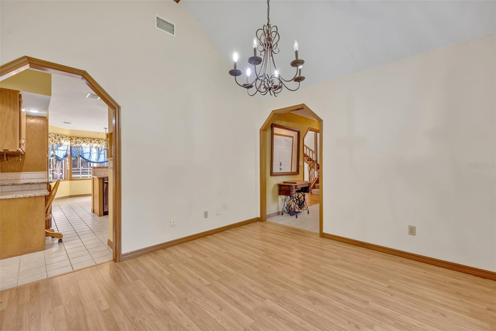 Image 8 of 40 For 595 Seminole Woods Boulevard