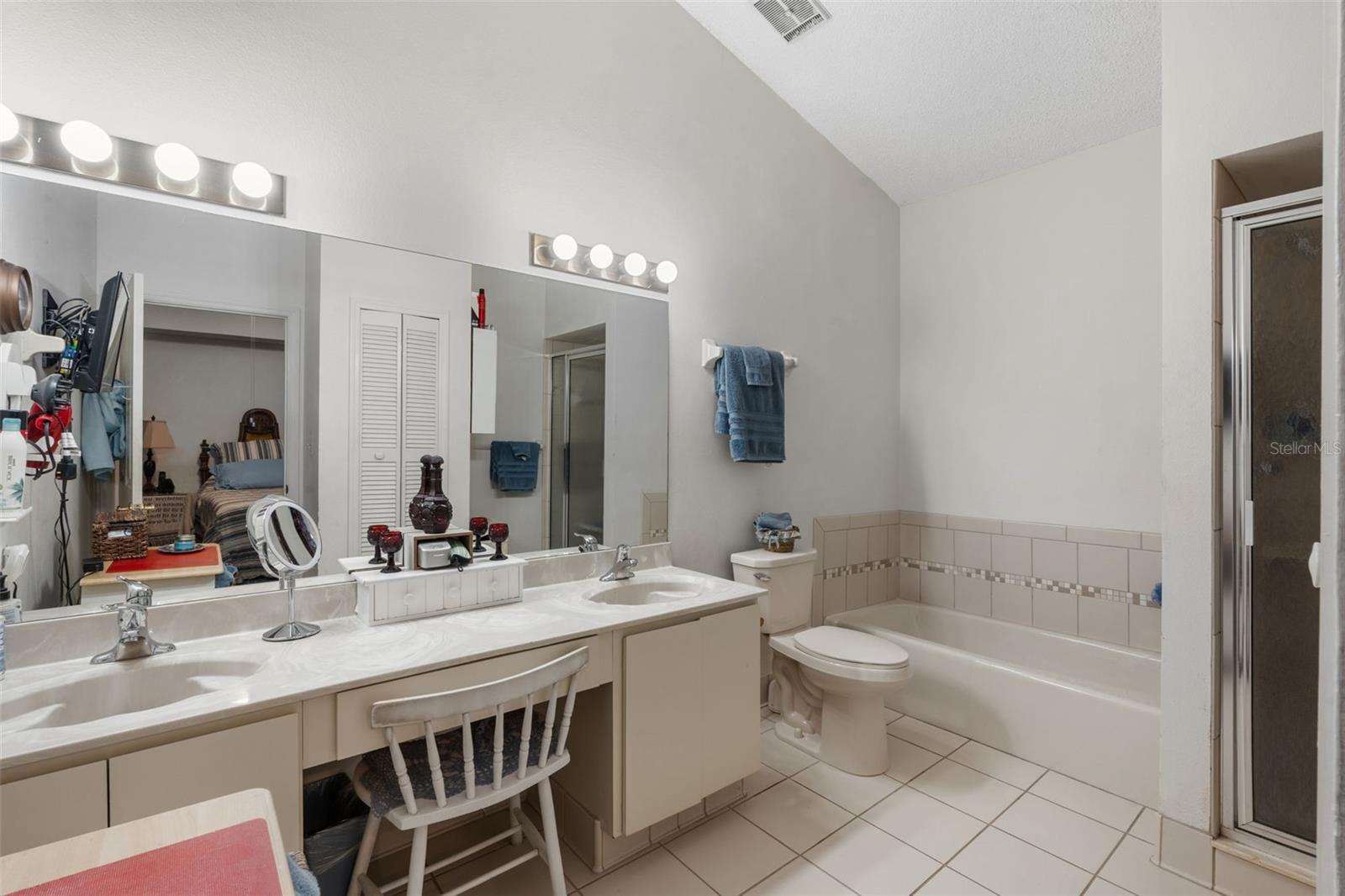 Image 12 of 32 For 4019 Lake Mirage Boulevard