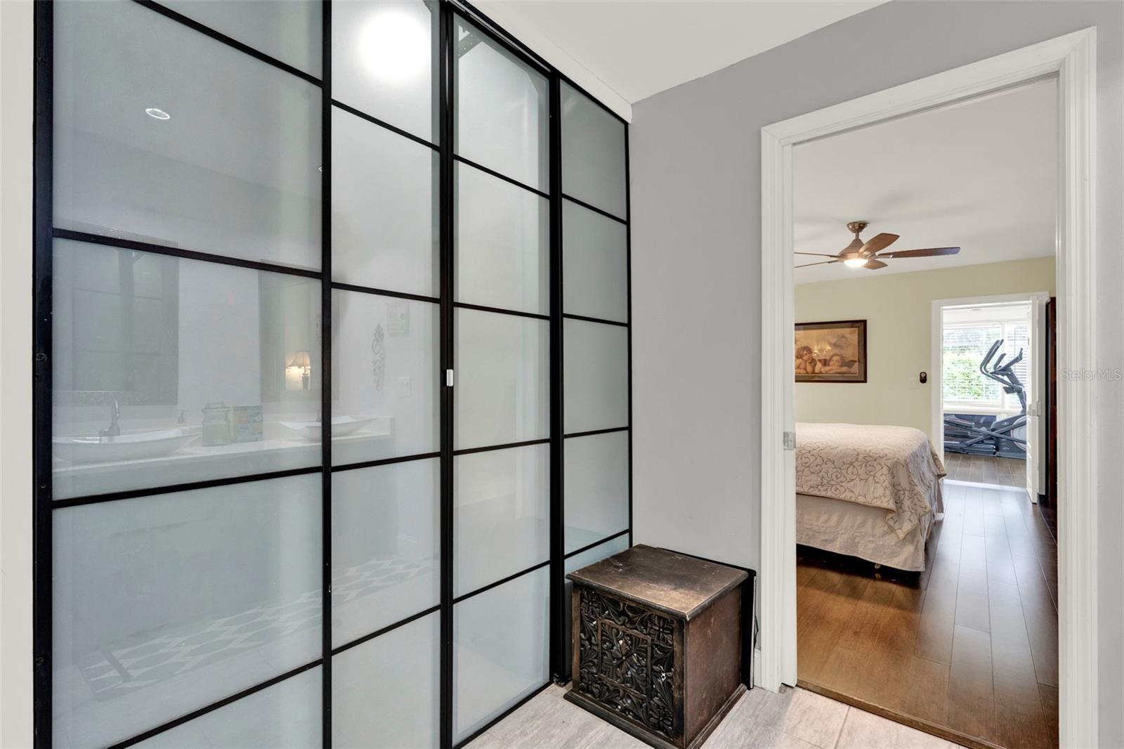 Listing photo id 22 for 1390 Yellow Pine Court