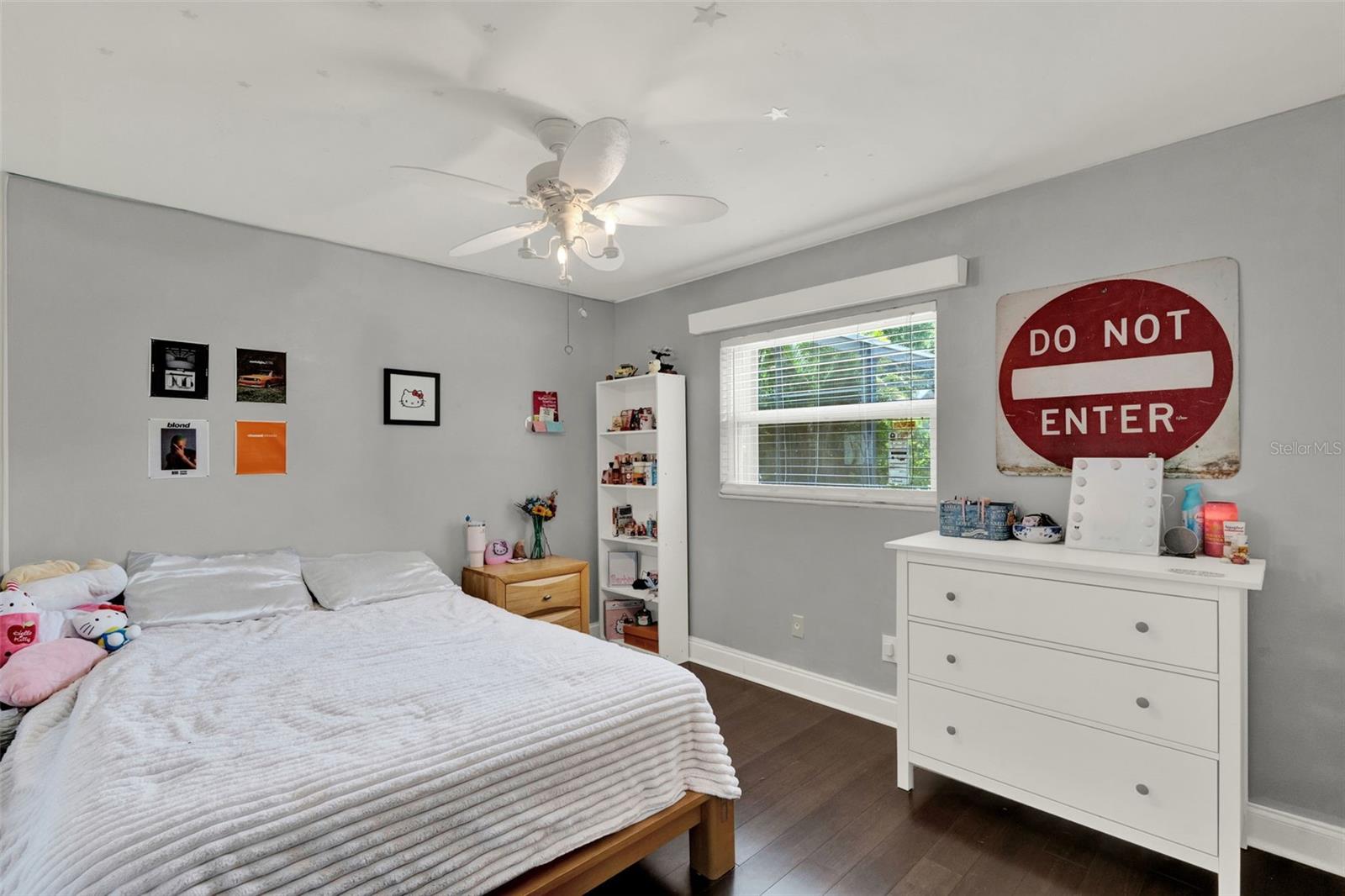 Listing photo id 24 for 1390 Yellow Pine Court