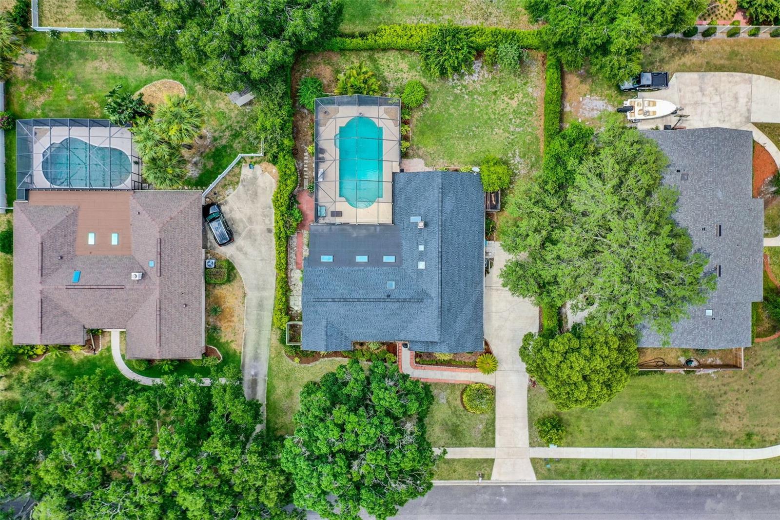 Listing photo id 45 for 1390 Yellow Pine Court