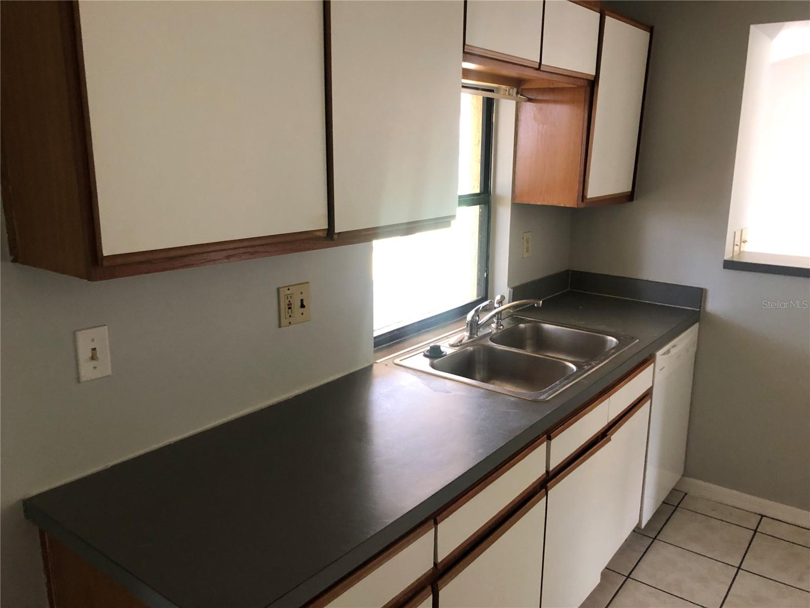 Image 22 of 37 For 11218 Crystal Glen Boulevard