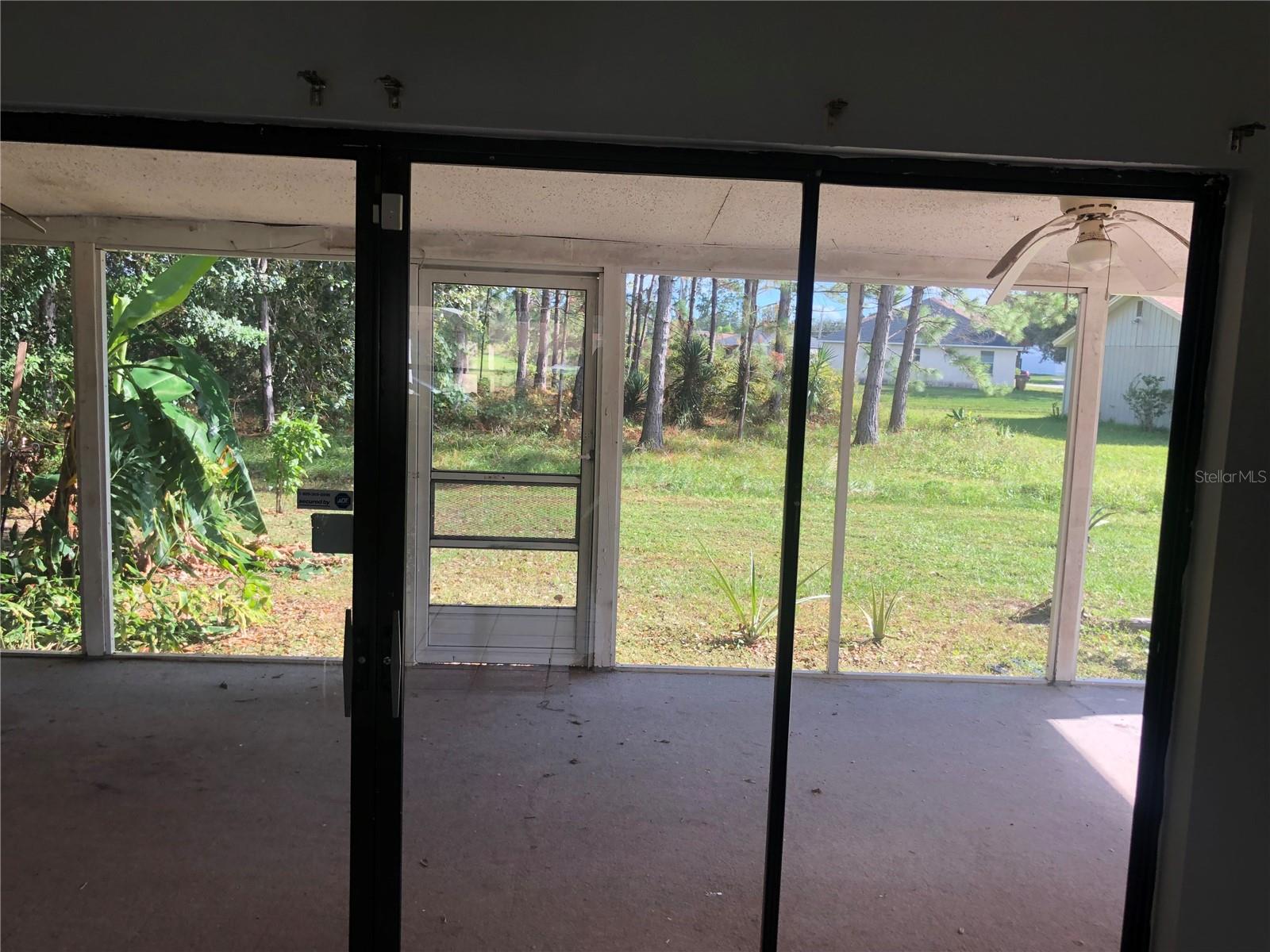 Image 23 of 37 For 11218 Crystal Glen Boulevard