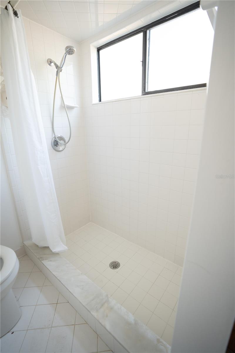 Image 14 of 27 For 14180 Hampton Falls Drive N
