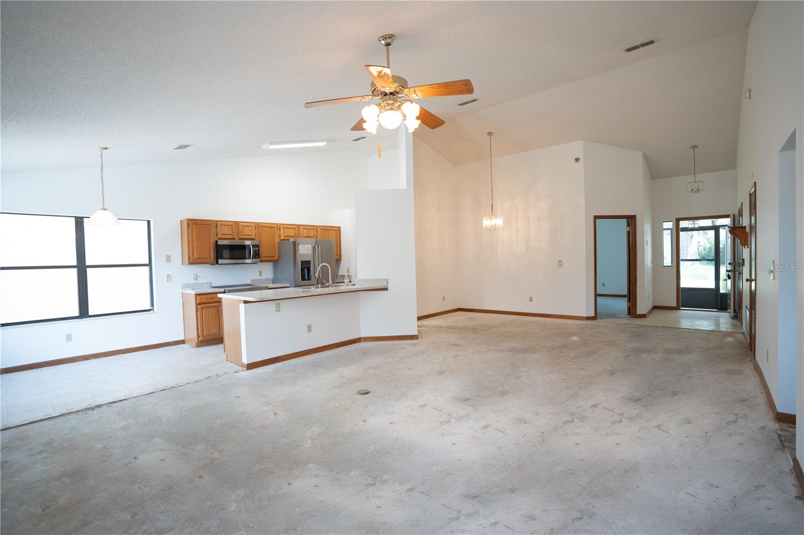 Image 4 of 27 For 14180 Hampton Falls Drive N
