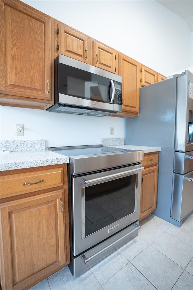 Image 6 of 27 For 14180 Hampton Falls Drive N