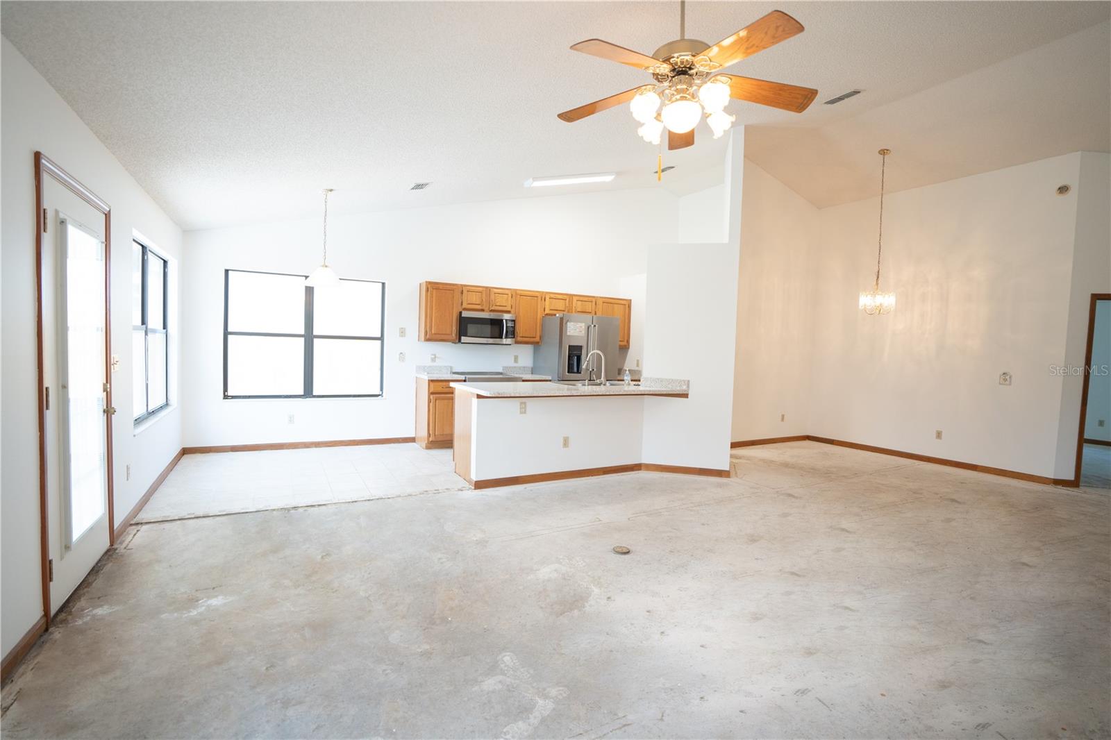 Image 9 of 27 For 14180 Hampton Falls Drive N