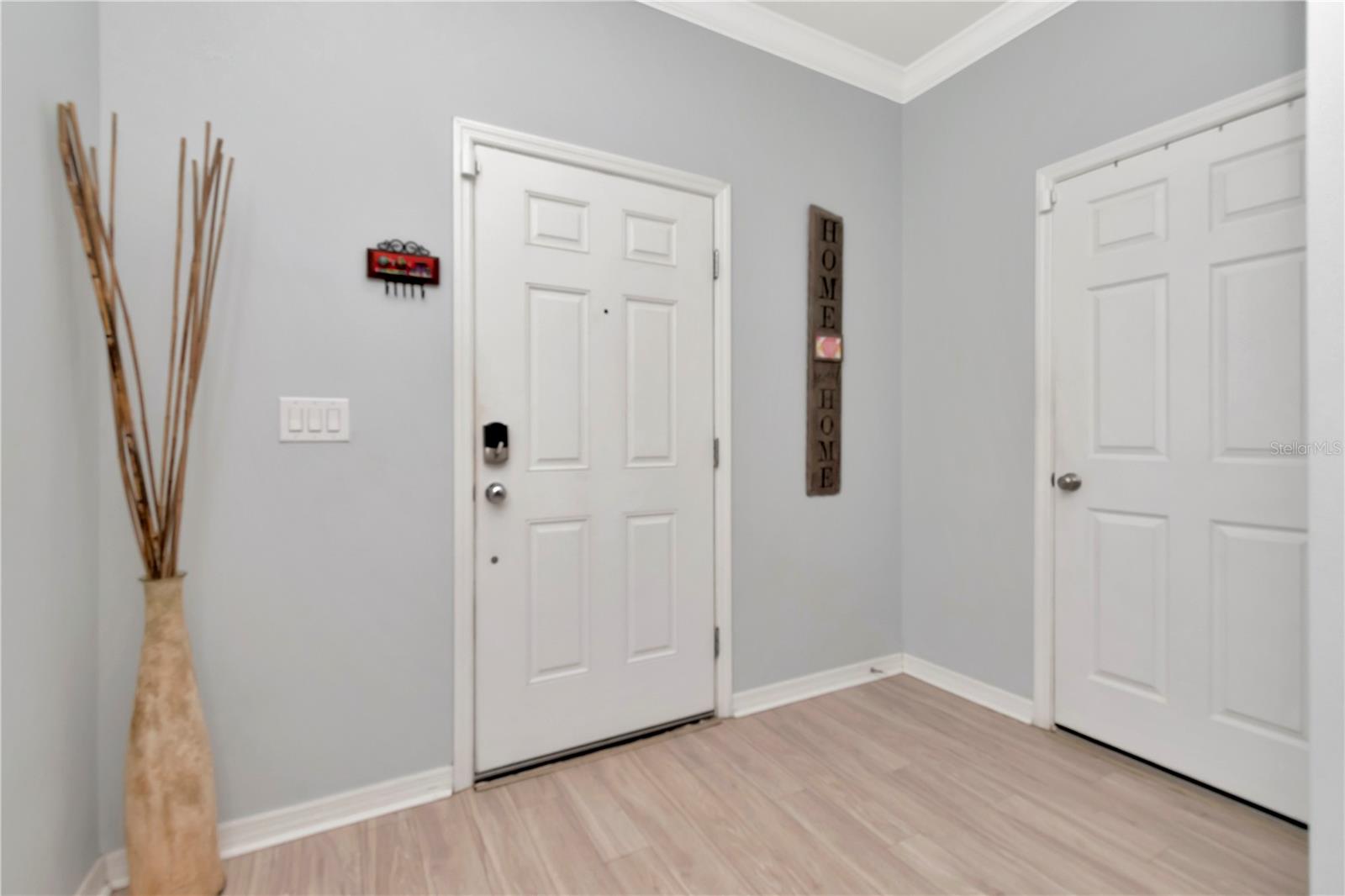 Image 10 of 41 For 8410 Red Spruce Avenue