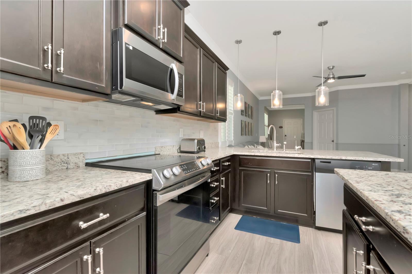 Image 21 of 41 For 8410 Red Spruce Avenue
