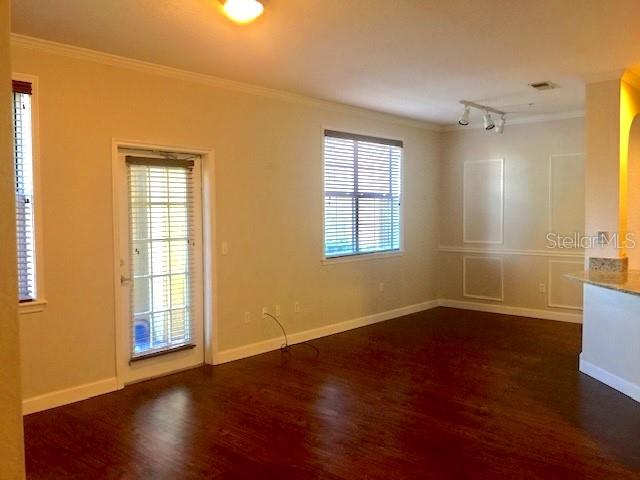 Image 21 of 94 For 860 Orange Avenue 167