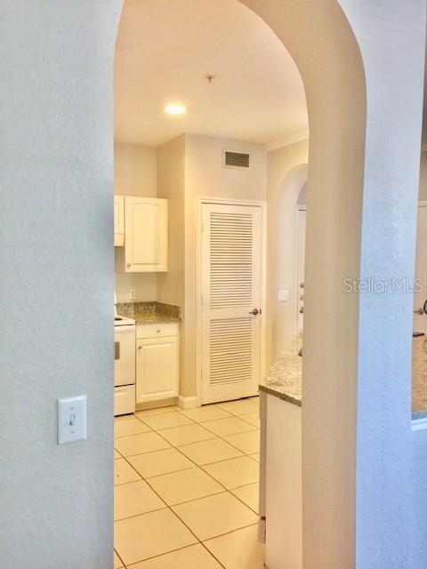Image 24 of 94 For 860 Orange Avenue 167