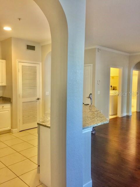 Image 25 of 94 For 860 Orange Avenue 167