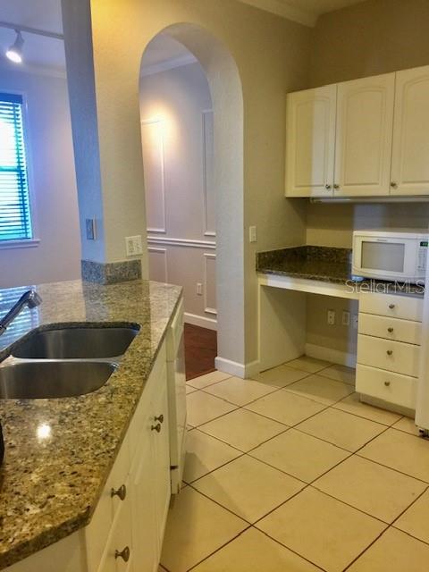 Image 37 of 94 For 860 Orange Avenue 167