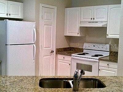 Image 5 of 94 For 860 Orange Avenue 167