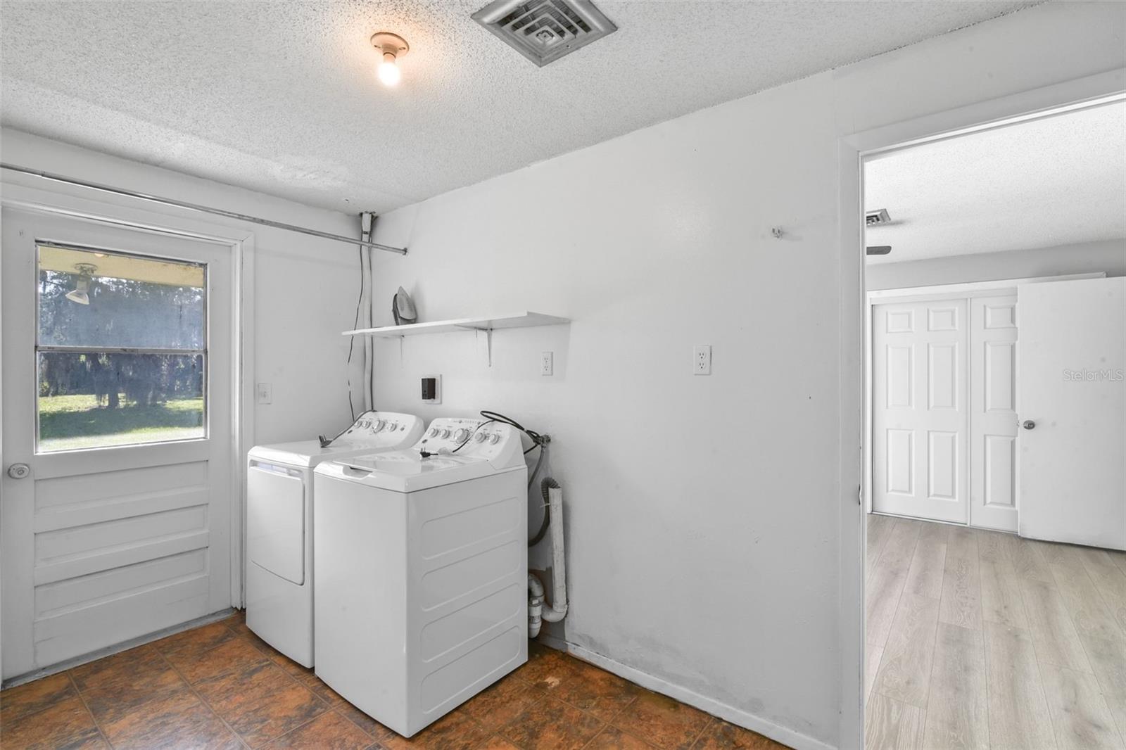 Image 17 of 20 For 1819 Pinedale Road
