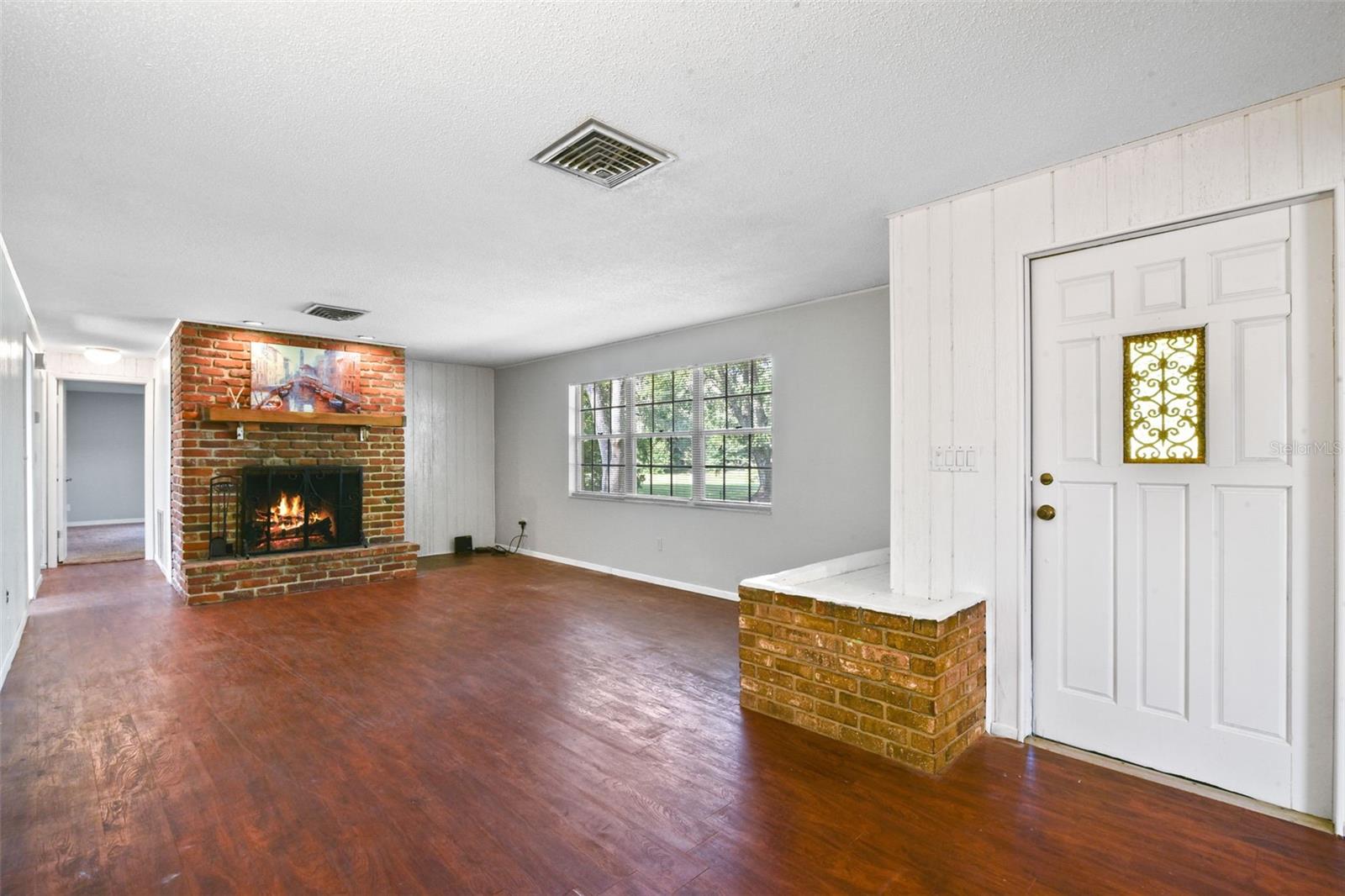 Image 4 of 20 For 1819 Pinedale Road
