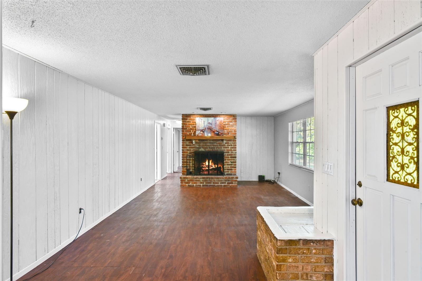 Image 6 of 20 For 1819 Pinedale Road